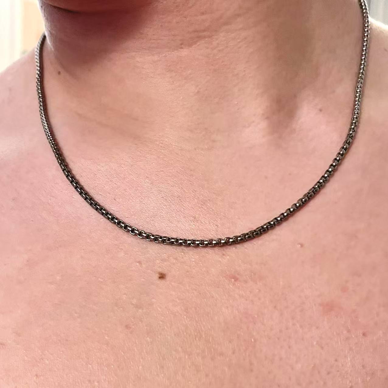 Titanium Round Box Chain Gift Set