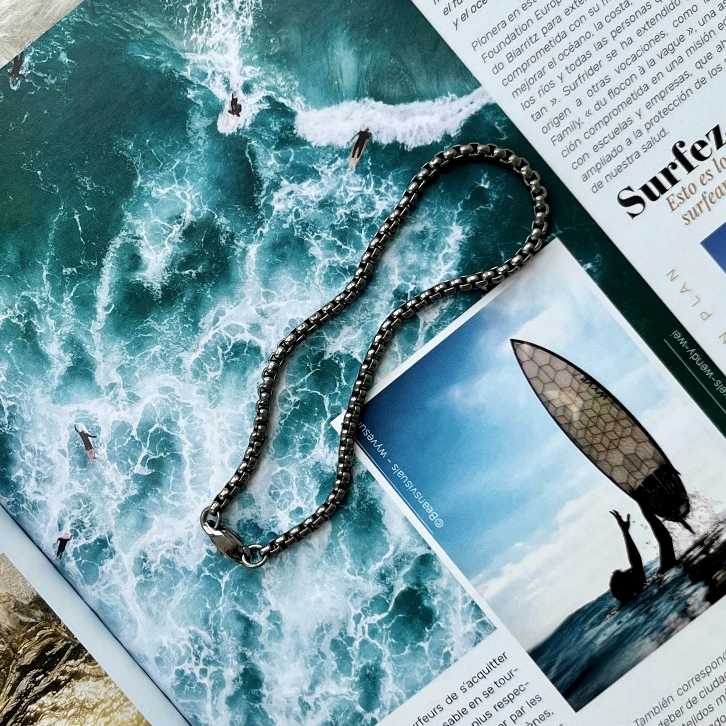 Titanium Round Box Chain Gift Set